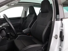 Škoda Rapid SPACEBACK Sport TSI DSG in moon-weiß-metallic