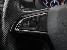 Škoda Rapid SPACEBACK Sport TSI DSG in moon-weiß-metallic