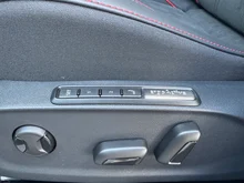 VW ID.7 Tourer GTX 4MOTION 250kW Business in Mondsteingrau Dach Schwarz