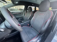 VW ID.7 Tourer GTX 4MOTION 250kW Business in Mondsteingrau Dach Schwarz