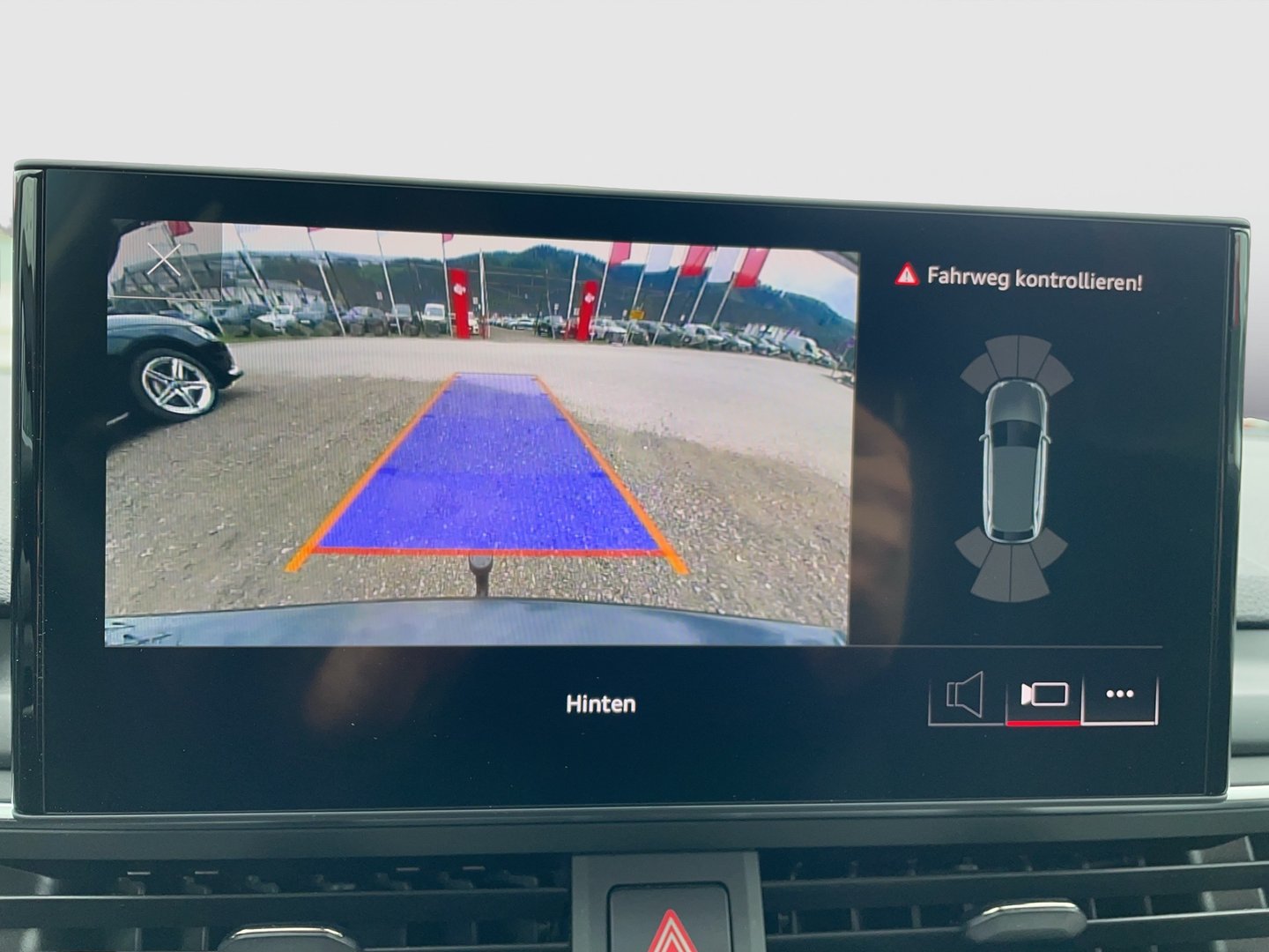 Audi A4 Avant 40 TDI advanced quattro | Bild 18 von 26