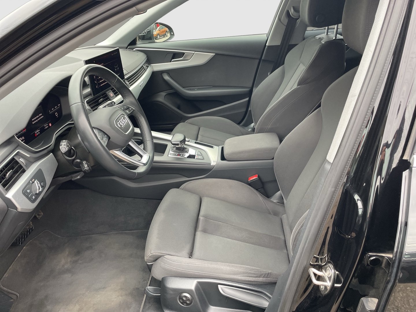 Audi A4 Avant 40 TDI advanced quattro | Bild 10 von 26