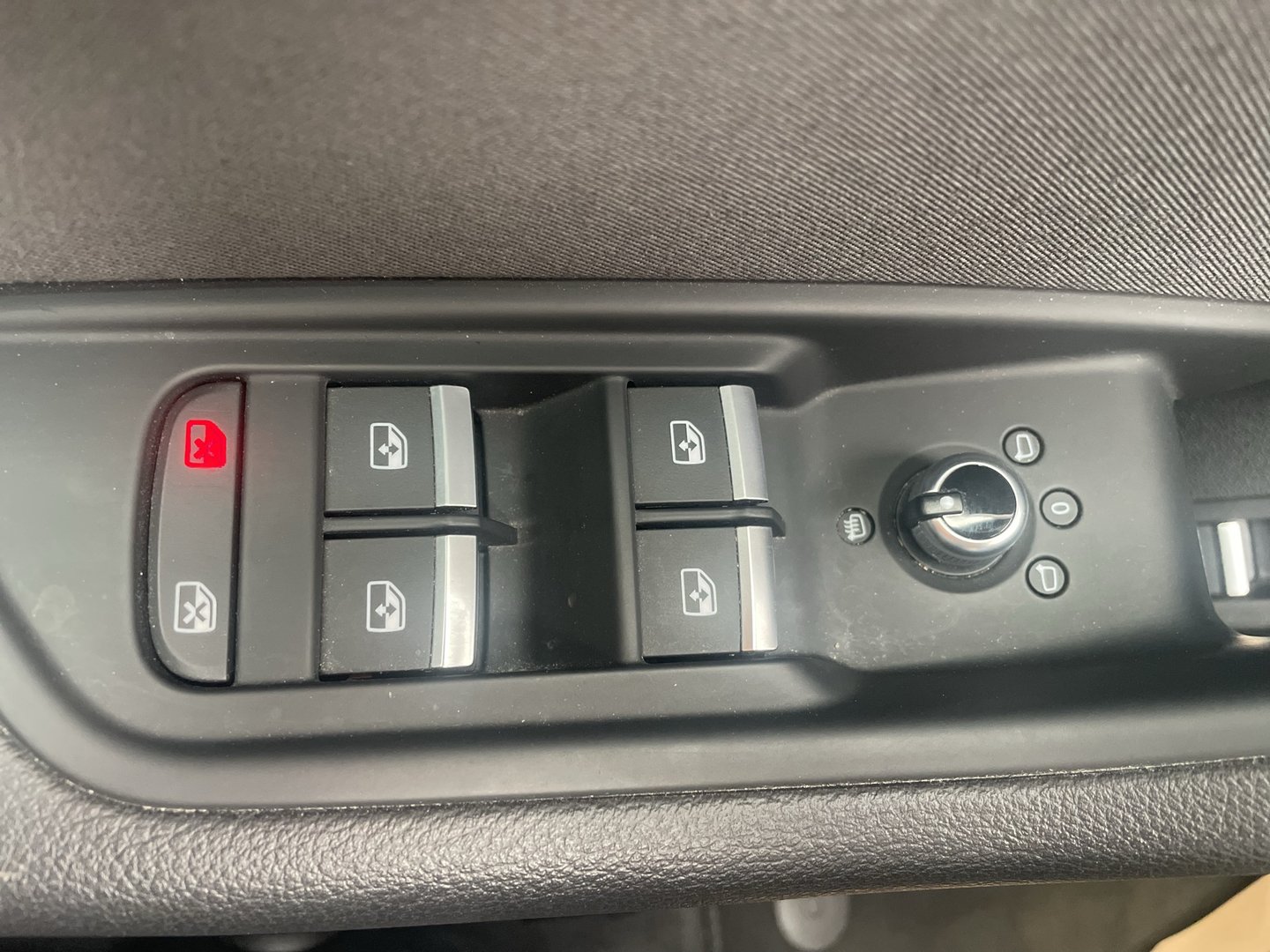 Audi A4 Avant 40 TDI advanced quattro | Bild 8 von 26