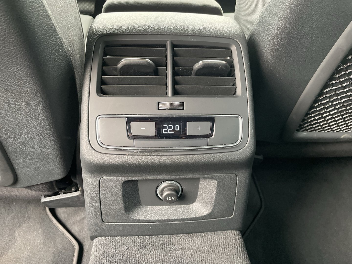 Audi A4 Avant 40 TDI advanced quattro | Bild 23 von 26