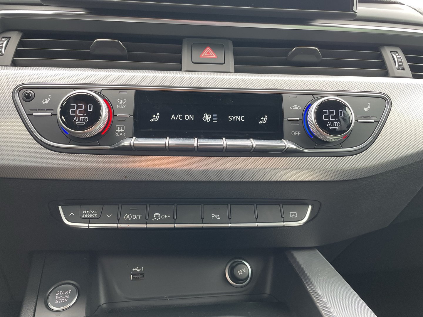 Audi A4 Avant 40 TDI advanced quattro | Bild 20 von 26