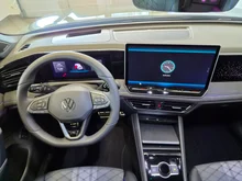 VW Tiguan Sport eHybrid DSG 150 kW in Cipressino-Grün Metallic