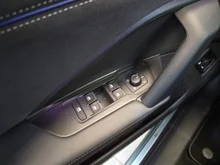 VW Tiguan Sport eHybrid DSG 150 kW in Cipressino-Grün Metallic