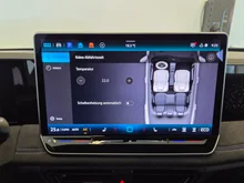 VW Tiguan Sport eHybrid DSG 150 kW in Cipressino-Grün Metallic