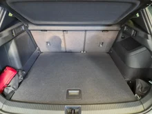 VW Tiguan Sport eHybrid DSG 150 kW in Cipressino-Grün Metallic