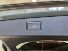 VW Tiguan Sport eHybrid DSG 150 kW in Cipressino-Grün Metallic
