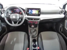 SEAT Arona Reference Edition 1.0 TSI in Fjord-Blau