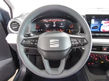SEAT Arona Reference Edition 1.0 TSI in Fjord-Blau