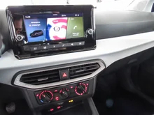 SEAT Arona Reference Edition 1.0 TSI in Fjord-Blau