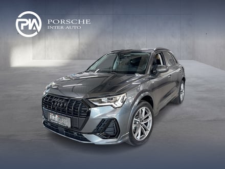 Audi Q3 35 TFSI admired
