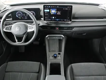 VW T-Roc Style eTSI DSG in Grenadillschwarz Metallic