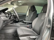Škoda Octavia Combi Selection TSI mHEV DSG in Graphit-Grau Metallic