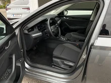Škoda Octavia Combi Selection TSI mHEV DSG in Graphit-Grau Metallic