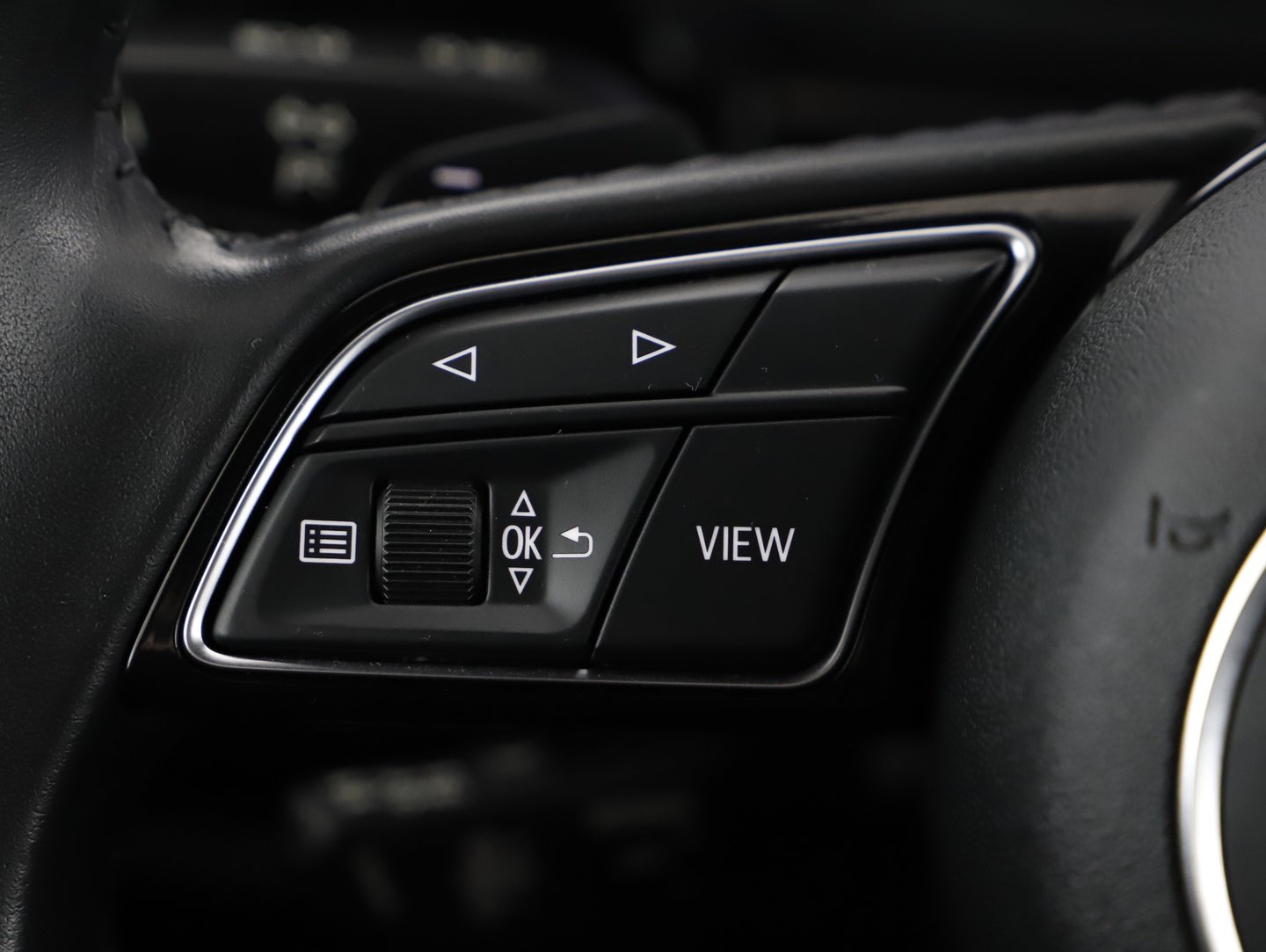Audi A3 Sportback 35 TDI | Bild 17 von 32
