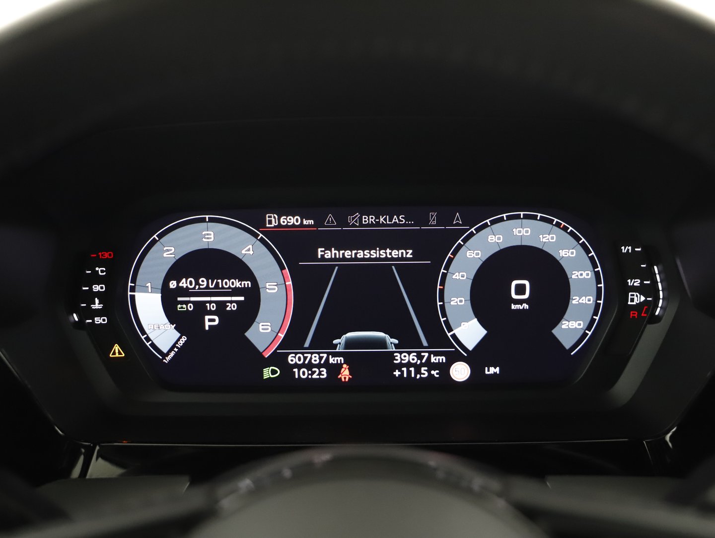 Audi A3 Sportback 35 TDI | Bild 15 von 32