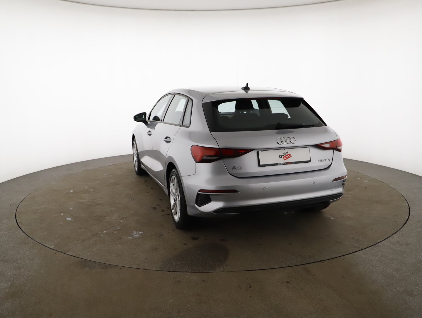 Audi A3 Sportback 35 TDI | Bild 27 von 32