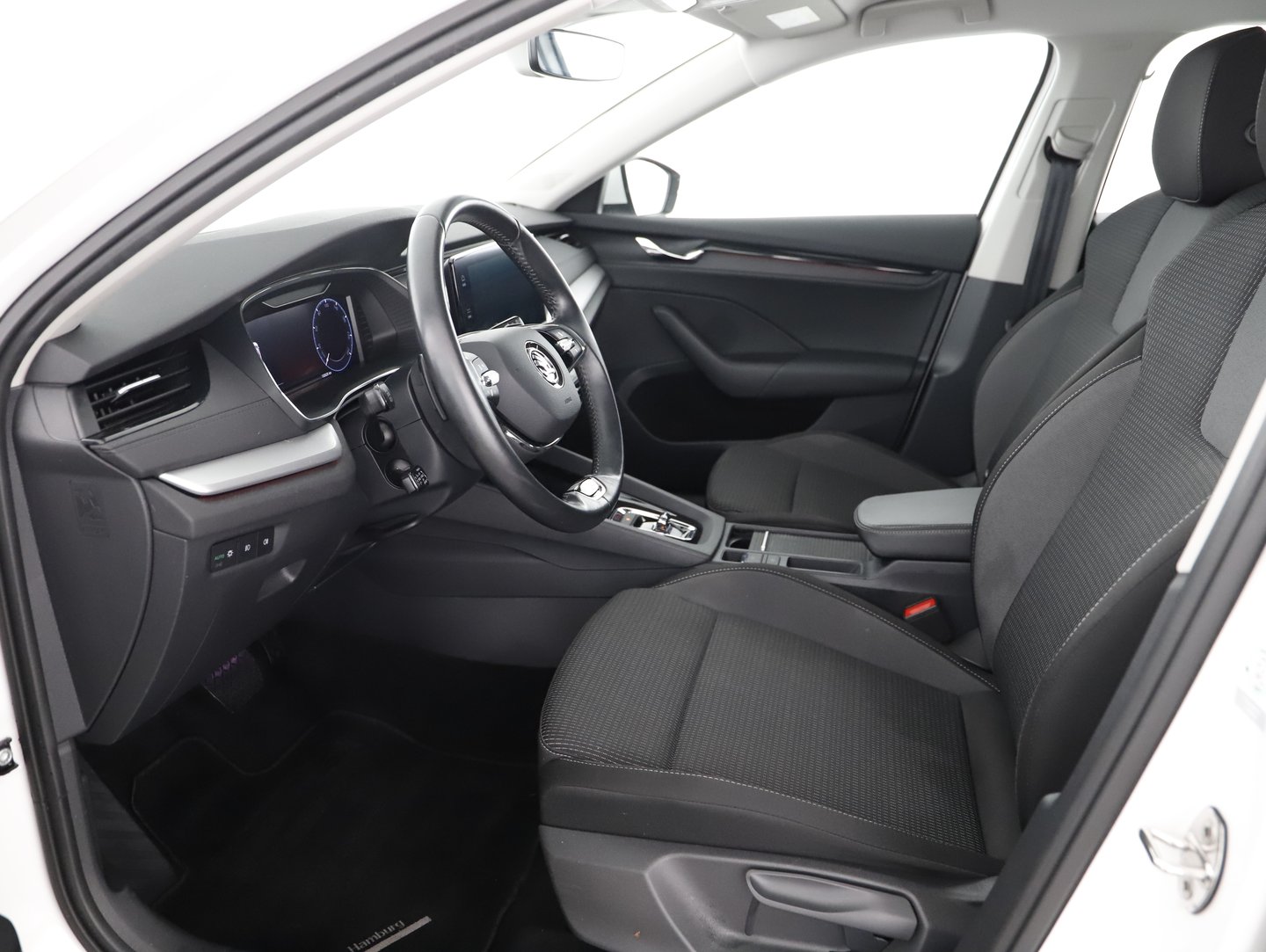 Škoda OCTAVIA Combi Ambition TDI DSG | Bild 4 von 15