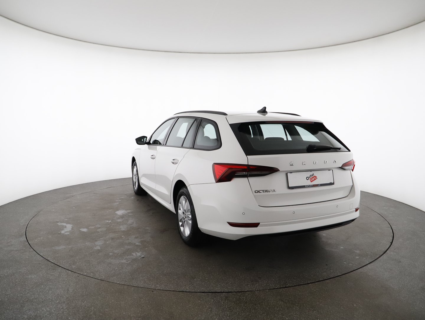 Škoda OCTAVIA Combi Ambition TDI DSG | Bild 2 von 15