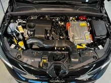 Mitsubishi Colt 1,6 HEV Intense in schwarz - metallic-perleffektno