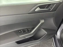 VW Taigo 4Me TSI in Rauchgrau Metallic