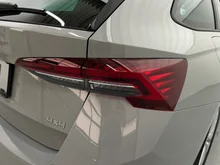 Škoda Octavia Combi 4x4 Selection TSI DSG in Stahl-Grau