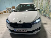 Thumbnail-Foto von Fahrzeug