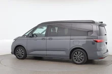 VW California Beach Camper eHyb. 180 kW 4M in Puregrey / Dach Deepblack Perleffekt