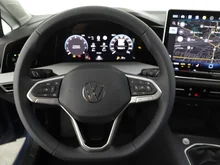 VW Golf Variant Business TSI in Anemonenblau Metallic
