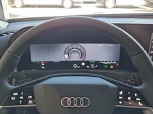 Audi Q3 TFSI 110 kW  intense in Tamboragrau Metallic