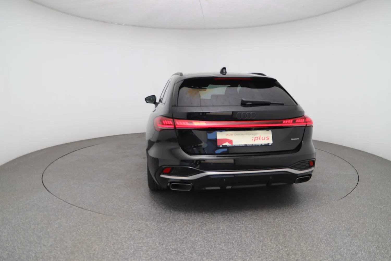 Bild eines Audi A5 Avant e-hybrid quattro 270 kW