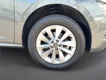 Škoda Kamiq Selection TSI DSG in Graphit-Grau Metallic
