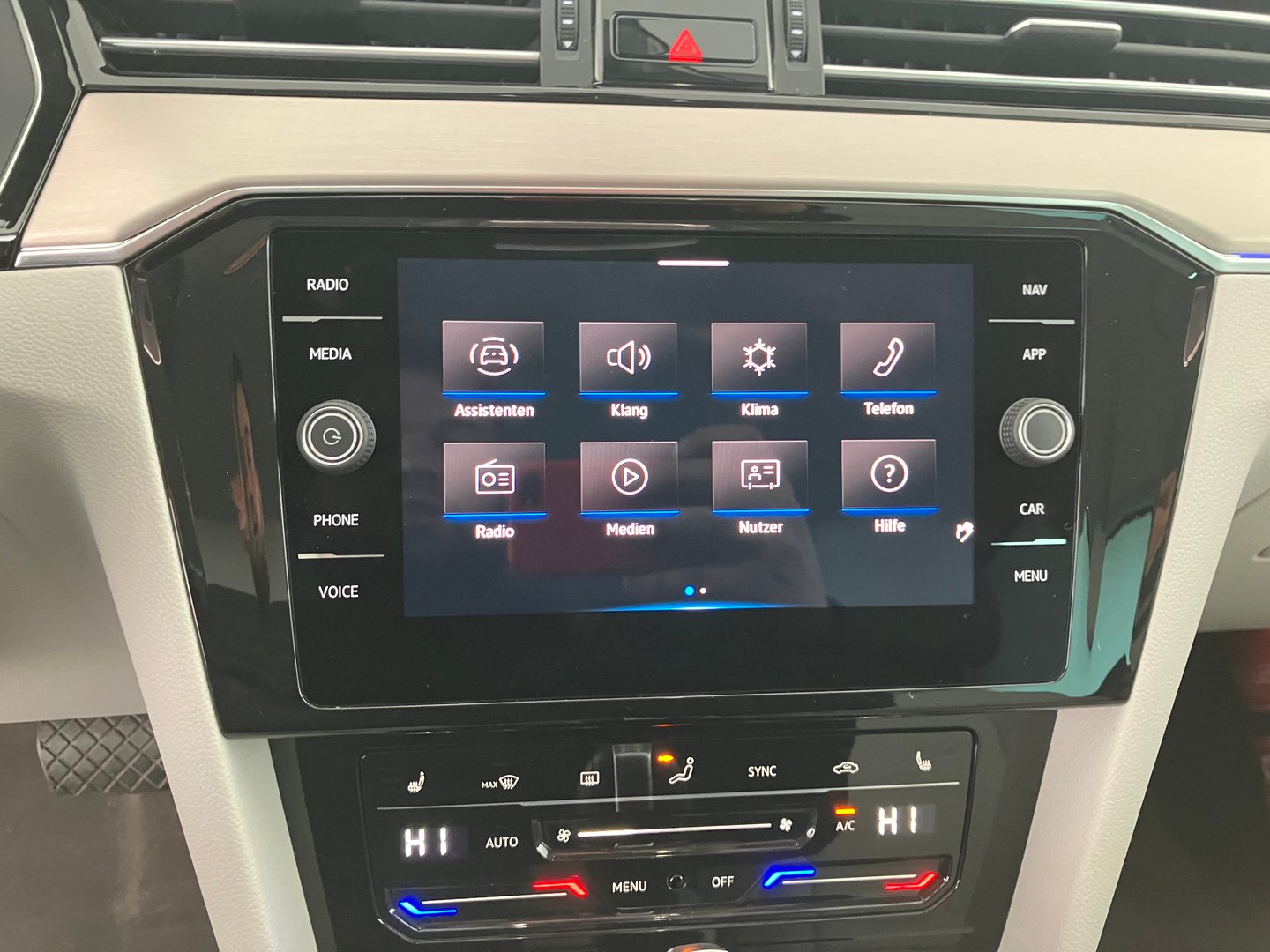 VW Passat Variant Elegance TSI ACT OPF DSG | Bild 9 von 14