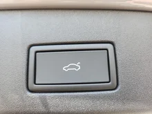 VW ID.4 Pro 210 kW Business in Mondsteingrau Dach schwarz