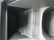 VW ID.4 Pro 210 kW Business in Mondsteingrau Dach schwarz