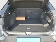 VW ID.4 Pro 210 kW Business in Mondsteingrau Dach schwarz