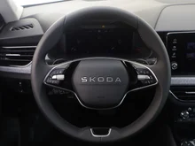 Škoda Kamiq Selection TSI DSG in Black-Magic Perleffekt