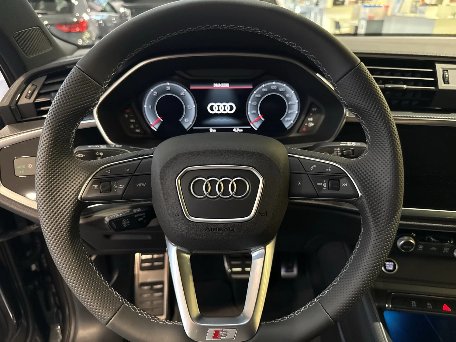 Bild eines Q3 35 TDI admired