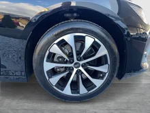Audi A6 Avant quattro e-hybrid in 0E Mythosschwarz Metallic