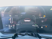 Audi A6 Avant quattro e-hybrid in 0E Mythosschwarz Metallic