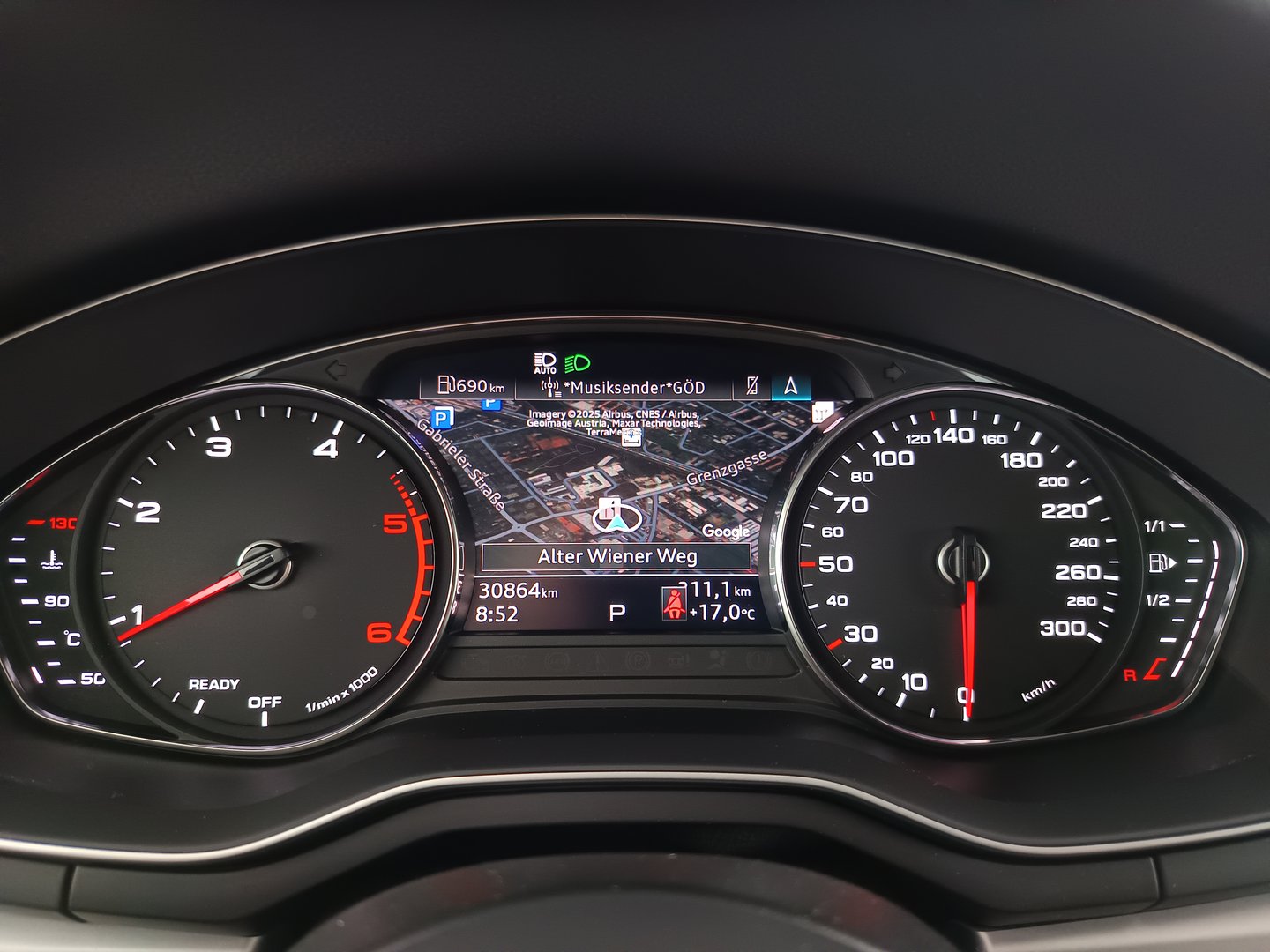 Audi A4 Limousine 35 TDI advanced | Bild 15 von 34