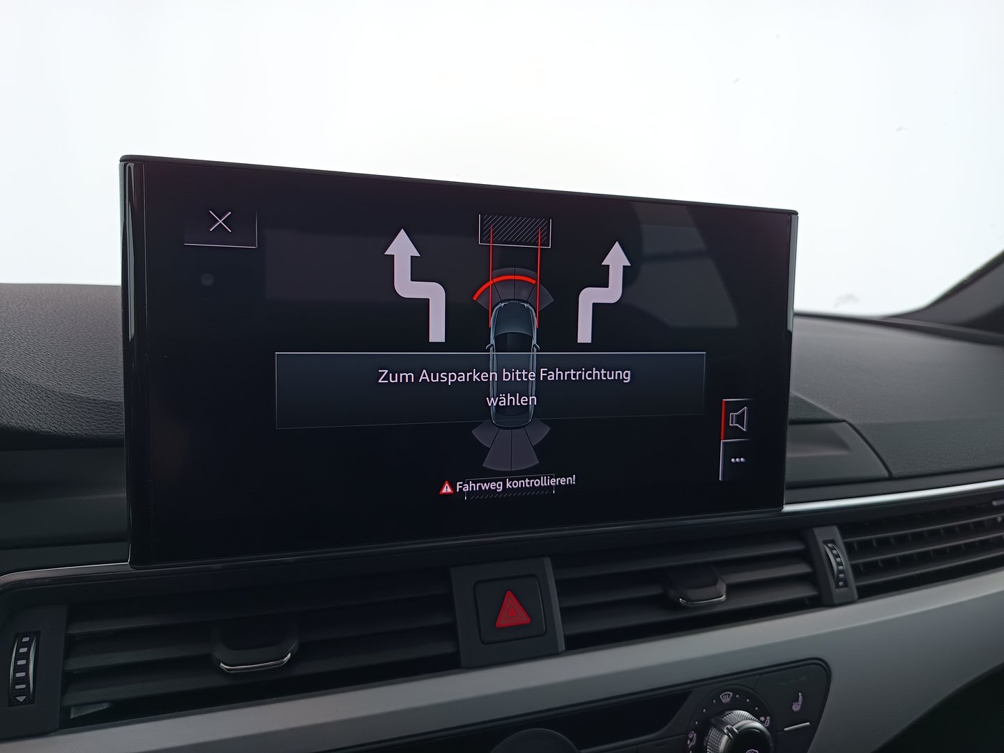 Audi A4 Limousine 35 TDI advanced | Bild 28 von 34