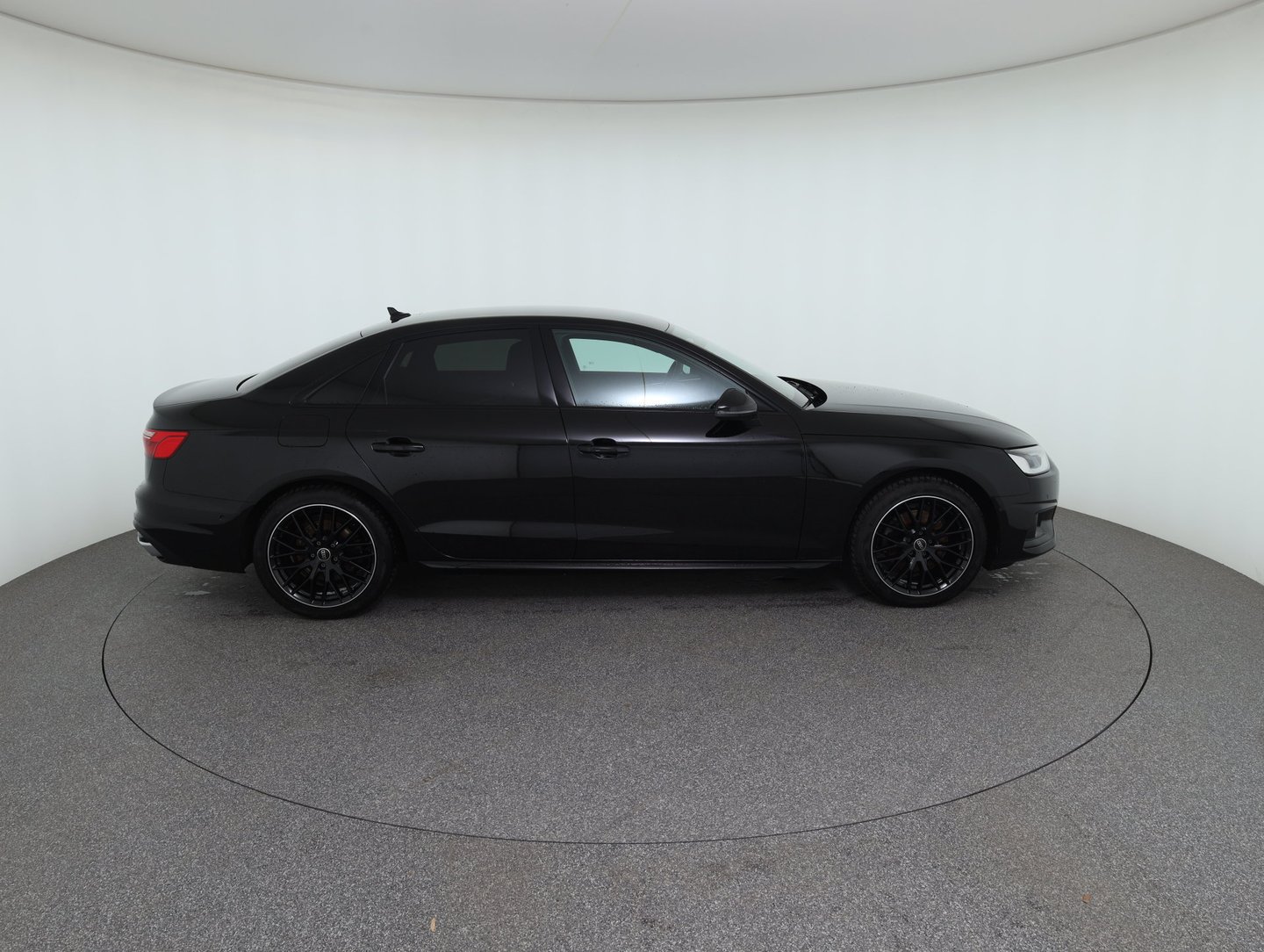Audi A4 Limousine 35 TDI advanced | Bild 4 von 34
