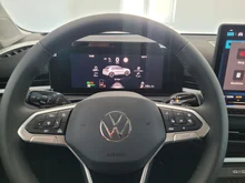 VW T-Roc Life eTSI DSG in Wolf Grey Dach Black Uni
