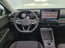 VW T-Roc Life eTSI DSG in Wolf Grey Dach Black Uni