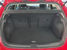 VW Golf Rabbit TSI DSG in Tornadorot