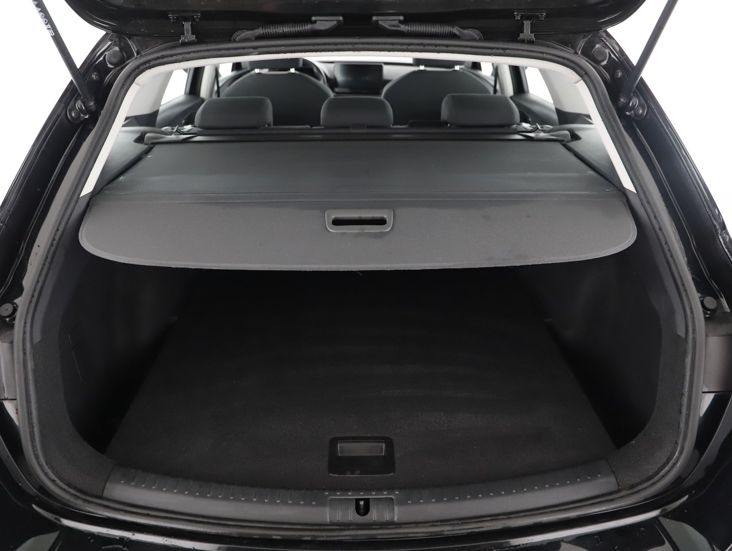 SEAT Leon SP Kombi Style 2.0 TDI DSG | Bild 13 von 15